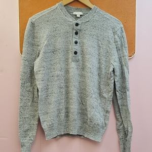 Gap Mens 4 button Budding sweater
